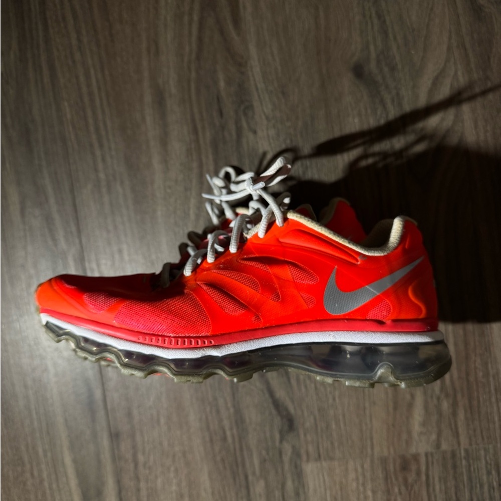 Nike Men’s Bright Red-Orange Nike Airmax Cushion Sneakers